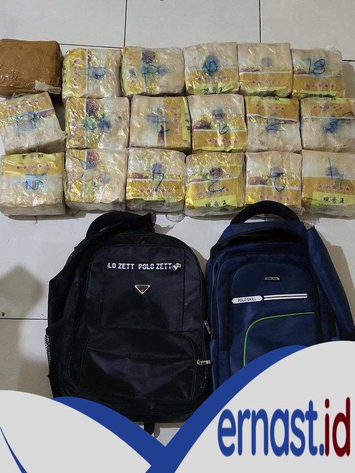 Polda Riau Ungkap Modus Penyelundupan Sabu dalam Kemasan Teh China