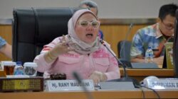 “Legislator DKI Dorong Pasukan Putih, Maukah Lansia Tak Lagi Takut Berobat?”
