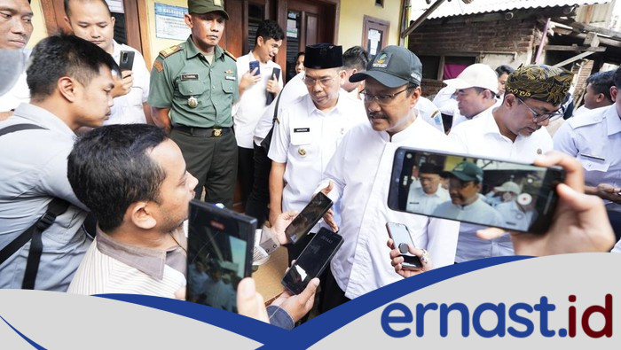 **Mensos Gus Ipul Dikunjungi Calon Siswa Sekolah Rakyat yang Bacakan Puisi untuk Prabowo**