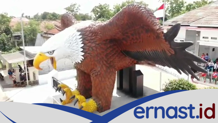 Viral! Patung Rajawali Raksasa di Desa Indramayu, Rp 180 Juta, Kontroversi Anggaran