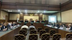 **Sidang Tom Lembong: Rachmat Gobel Kecam Importasi Gula, Klaim Tidak Pernah Menjadi Tangan di Belakang**