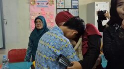 **Tangisan Para Siswa SD Depok di Pelukan Ibu Usai Geger Tawuran: Kasus yang Mencengangkan**