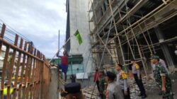 Ramai-Ramai, Warga Berantas Atribut Ormas di tengah Protes keras Masyarakat