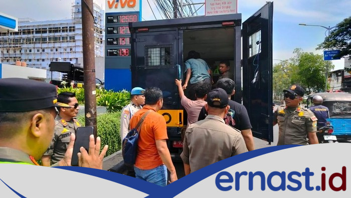 Operasi Berantas Jaya 2025: 21 Atribut Ormas dan 10 Jukir Liar Diamankan di Jakbar