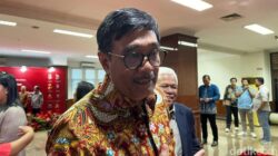 “Djarot Ungkap Alasan Kongres PDIP Tak Digelar Juni: Bulan Bung Karno Jadi Penyebab Utama!”