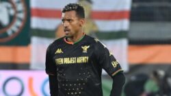 Mantan Bintang Sepak Bola Dukung Komunis Portugal