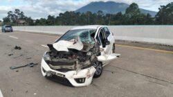 Mobil Ringsek Usai Tabrak Buntut Truk di Km 52 Tol Bogor Arah Sukabumi – Update 1