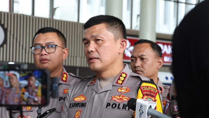 Sopir Gelap hingga Calo Ditangkap di Bandara Soetta, Ada yang Pakai Narkoba: Skandal Transpor yang Memprihatinkan