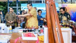 **SBY Sambut Menekraf di Galeri Cikeas, Beberkan Rencana Melukis-Musik**