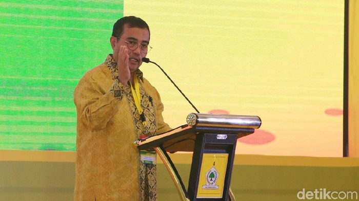 **Yahya Zaini Sentil Menkes Buntut 'Gaji Rp 15 Juta Lebih Sehat dari Rp 5 Juta'**: Protes atas Pernyataan Kontroversial