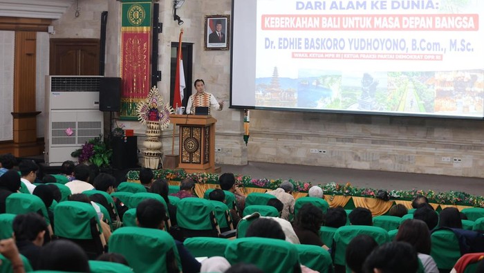 Dukung Pertumbuhan Pariwisata Bali, Ibas: Tapi Bukan Model Rakus Lahan - Update 1