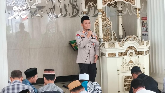 Polda Metro Lawan Premanisme dengan 'Jumat Keliling', Sosialisasi yang Mencegah Kebuntuan!