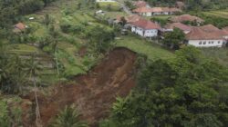 Tanah Longsor Terjang Vietnam, 4 Orang Tewas – Update 1
