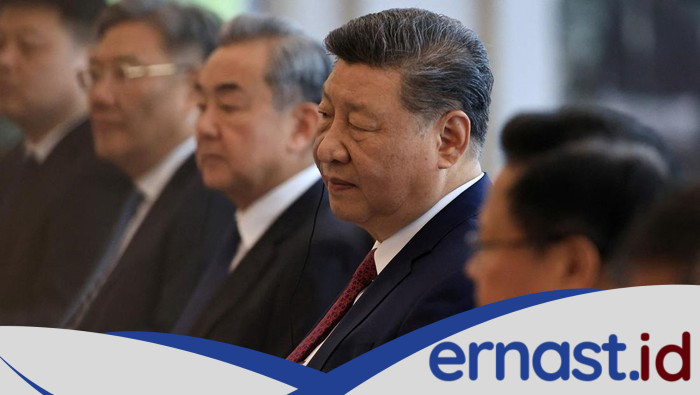 **Xi Jinping: Pejabat Harus Cukup Rokok-Alkohol, Fokus pada Efisiensi!**