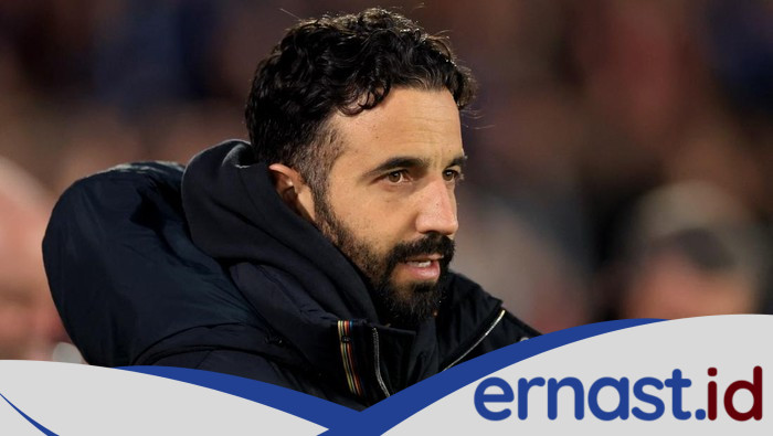 **Amorim: Fans MU Siap Berenang ke Bilbao untuk Liga Europa Final**