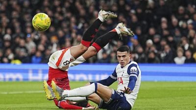 MU dan Tottenham Sama-sama Bapuk, Butuh Juara Liga Europa – Update 1