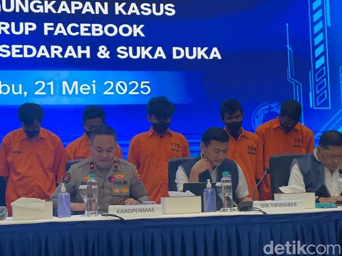 Polisi Selidiki Grup FB Mirip 'Fantasi Sedarah' hingga 'Suka-Duka': Benarkah Ada Kebiasaan Baru di Sosmed?