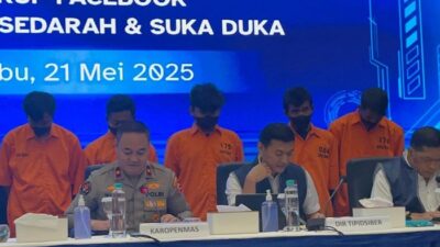 Polisi Selidiki Grup FB Mirip ‘Fantasi Sedarah’ hingga ‘Suka-Duka’: Benarkah Ada Kebiasaan Baru di Sosmed?