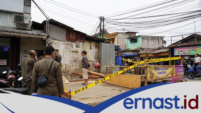 Satpol PP Bogor Bongkar 17 Bangunan Liar di Sekitar Pasar Ciluar, Guncang Ketertiban Publik!