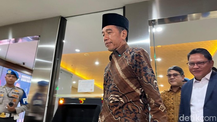 Bareskrim: Jokowi Terbongkar, Benar Mendaftar UGM 1980, Tapi Apa Sebenarnya yang Terjadi?