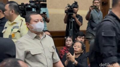 Eks Kader PDIP Terus Sambangi Hasto, Lapor Progres PAW Harun Masiku