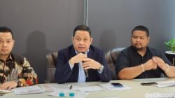 [Tom Lembong Ditangkap, Pengacara: Butuh iPad untuk Siapkan Bantahan]