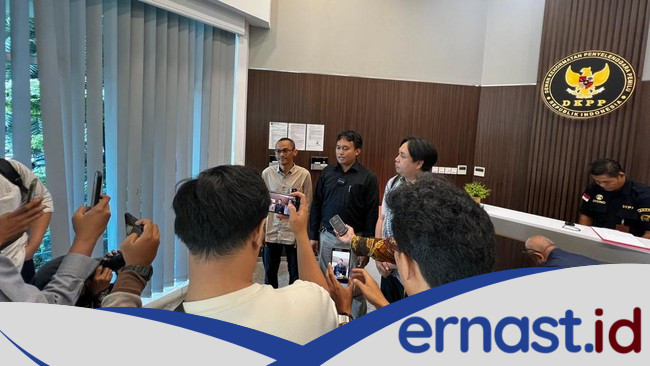 **Rute Private Jet KPU Diduga Bukan untuk Pemilu, Laporan ke KPK dan DKPP Dibuat Transparansi Indonesia Bersama Dua Organisasi**