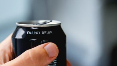 Minum Energy Drink untuk ‘Push Rank’ Mabar: Risiko yang Perlu Diketahui