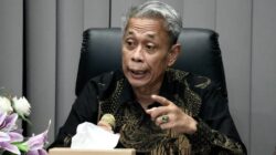 Wamensos Menyebut Keputusan Gelar Pahlawan Soeharto Ada di Istana: Apakah Ini Tanda Perubahan?
