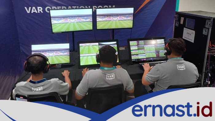 **VAR dan Wasit Asing: Kunci Sukses Liga 1 2024/25 Menurut Klub-klub**