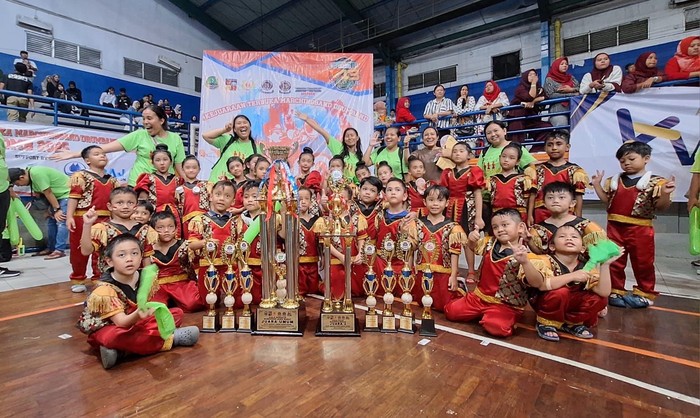Marching Band TKK 3 PENABUR Raih Kejutan, Borong Piala Presiden-Gubernur Jabar 2025!