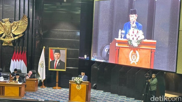 Pramono Anung Mendukung Perluasan Kawasan Tanpa Rokok ke Tempat Hiburan Malam