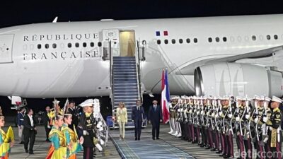 “Presiden Prancis Macron Hadir di Indonesia, Dukung Perdamaian Internasional!”