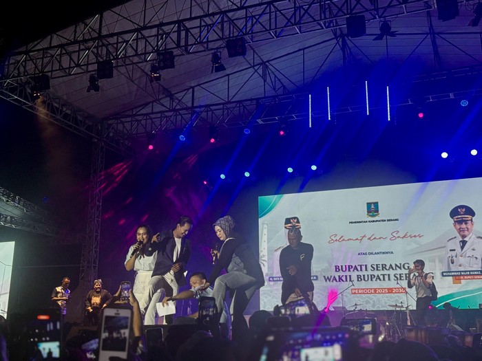 Festa Serang: Bupati-Wabup Serang Gelar Pesta Bahagia Bersama Rakyat, Banyak Artis-Hadiah