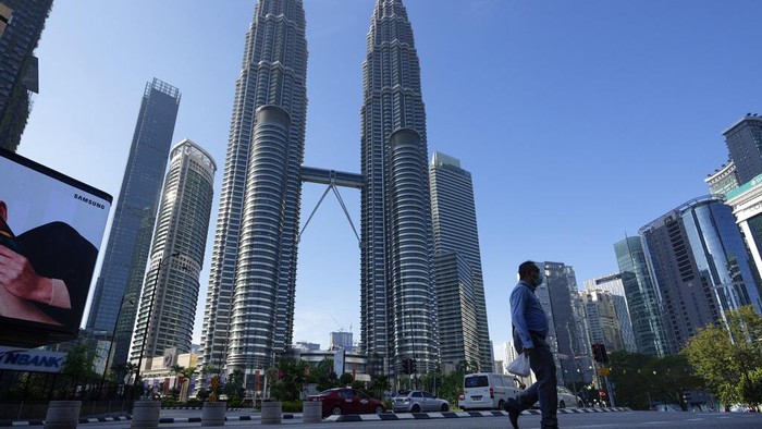 Varian JN.1 Picu Lonjakan COVID-19 di Malaysia, Warga Diminta Waspada!