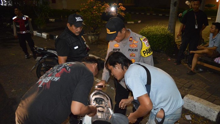 Polisi Tancapkan Jarum pada Premanisme, 5 'Pak Ogah' di Kalideres Jakbar Ditangkap!