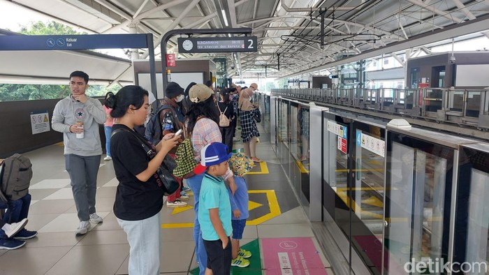 Tarif MRT Tangsel Jadi Topik Panas: Warga Ancam