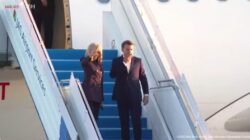 “‘Kiss Bye’ Macron: Pesan Tersembunyi dalam Akhir Lawatan Indonesia”