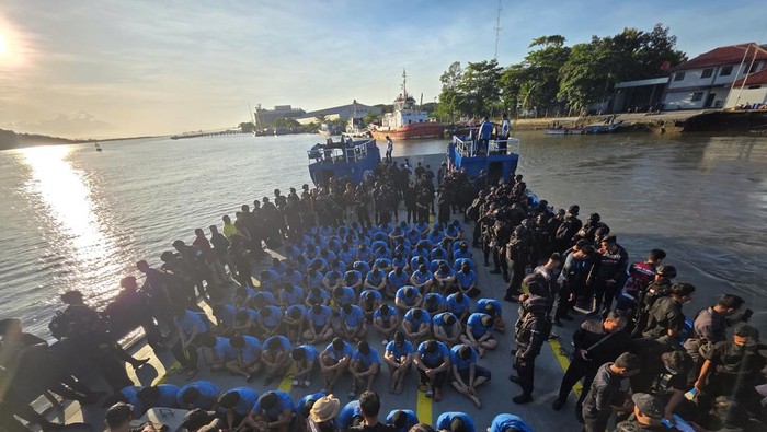 **Zero Narkoba-HP, 100 Napi Berisiko Tinggi Ditransfer ke Lapas Nusakambangan**