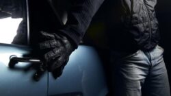 Sopir Truk Bogor Jadi Korban Pemalakan, Pelaku Naik ke Kemudi!