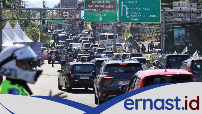 Hari Ketiga Libur Panjang, 15 Ribu Kendaraan Sibuk Melintas di Puncak Bogor