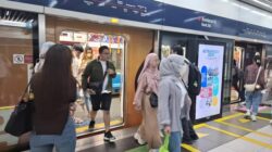 Mahasiswa Bogor Pakai MRT Keliling Jakarta, Menikmati Liburan Seperti Konten YouTube