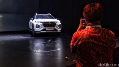“Suzuki Fronx: 10 Ribu Konsumen Tertarik Sebelum Launching, Kenapa?”