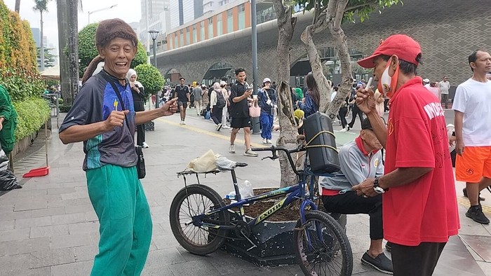 CFD Bundaran HI: Tempat Warga Berolahraga, Berjoget, dan Menikmati Pagi