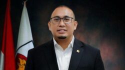 “Andre Rosiade: Gerindra Salurkan 80 Sapi Kurban di Sumbar, Manfaatkan Arahan Prabowo”