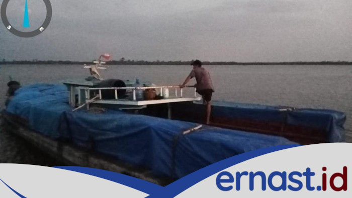 Polisi Ciduk Kapal Ilegal 25 Ton di Riau, Puluhan ABK Ditangkap