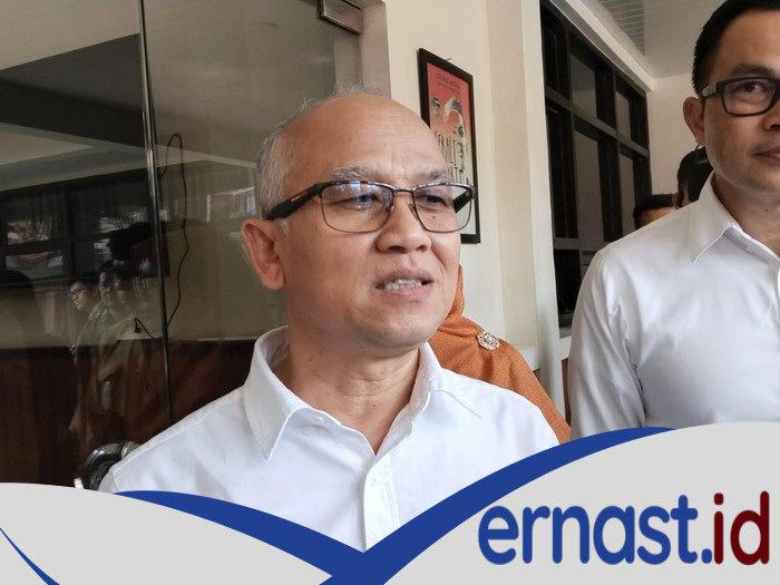 **Wamendikdasmen Atip: Kebijakan Masuk Jam 6 Pagi di Jabar Belum Tentu, Akan Dilakukan Istikharah**