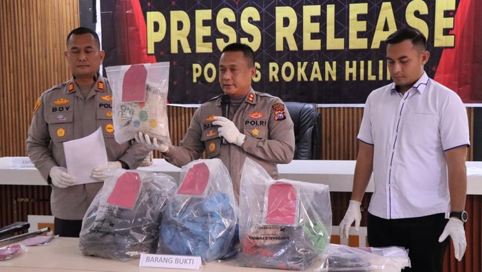 Tiga Generasi Bantai Mandor Sawit di Rohil: Bapak, Anak, Adik