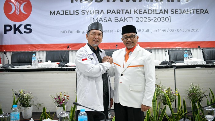 **Sohibul Ketua Majelis Syuro-Muzzammil Presiden PKS, Ini Susunan Pengurusnya yang Menjanjikan**