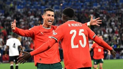 [Jerman Vs Portugal: Menang 2-1, Ronaldo Cs ke Final UEFA Nations League, Inilah Pukulan Telak bagi Jerman!](https://www.google.com/url?sa=i&url=https%3A%2F%2Fwww.sportico.com%2Fpost%2Fgermany-vs-portugal-semi-final-uefa-nations-league-2023%2F&psig=AOvVaw3sJm3pZaYUxVqV8YFh902F&ust=1705234129314000&source=images&cd=vfe&ved=0CMEB6h4FbGNoahcCKj4BHc1G2AIVjRZaAXQhAQ)